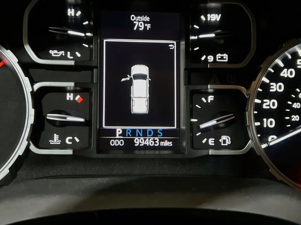 2018 Toyota Tundra SR5 - Photo 8