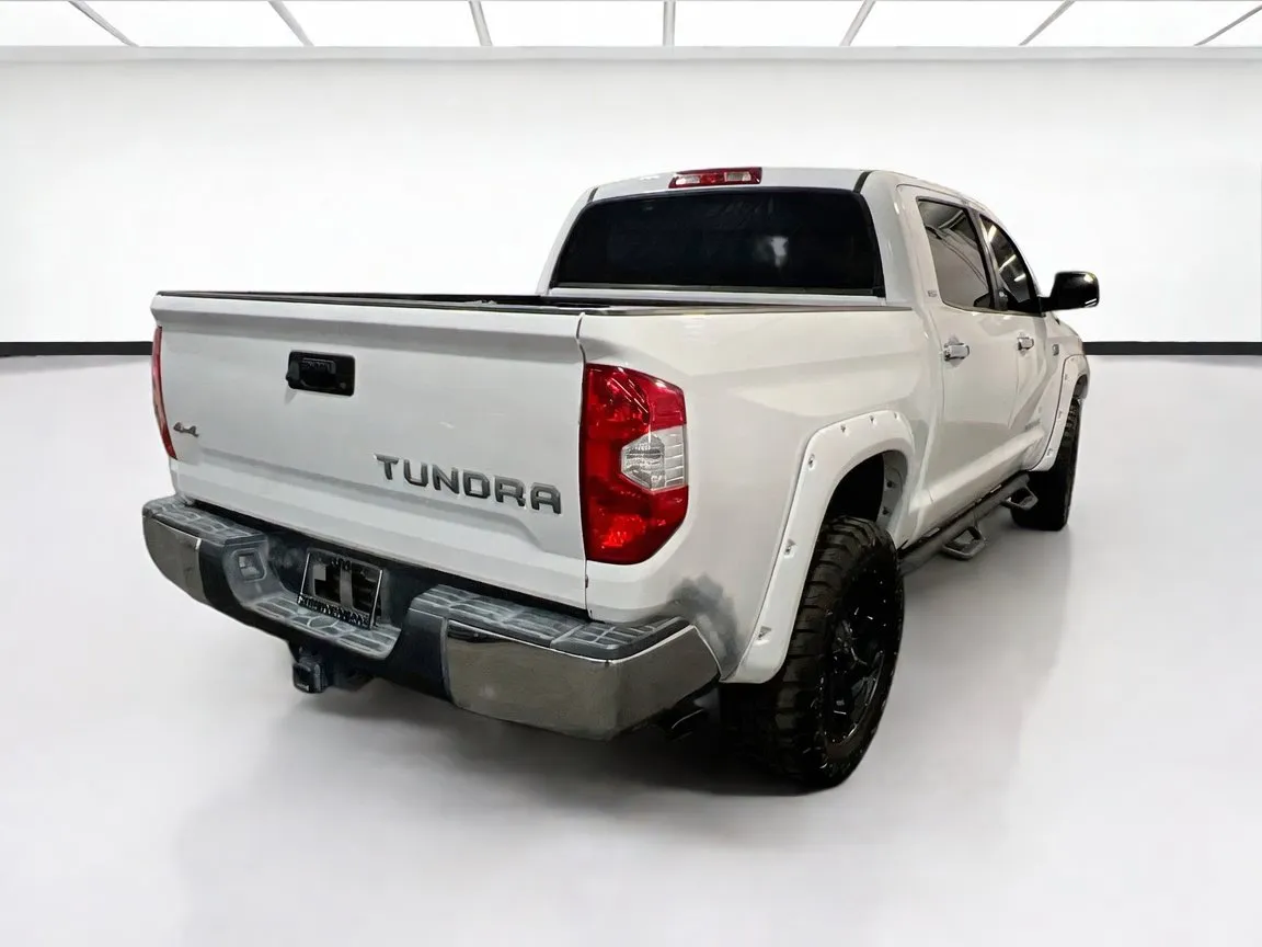 2018 Toyota Tundra SR5 - Photo 4