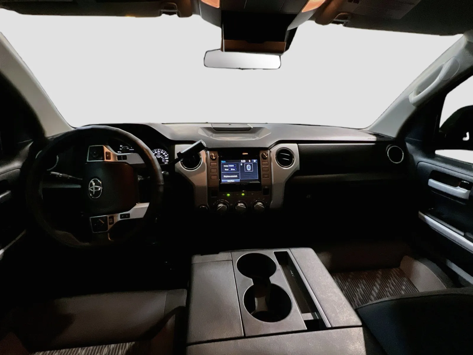 2018 Toyota Tundra SR5 - Photo 16