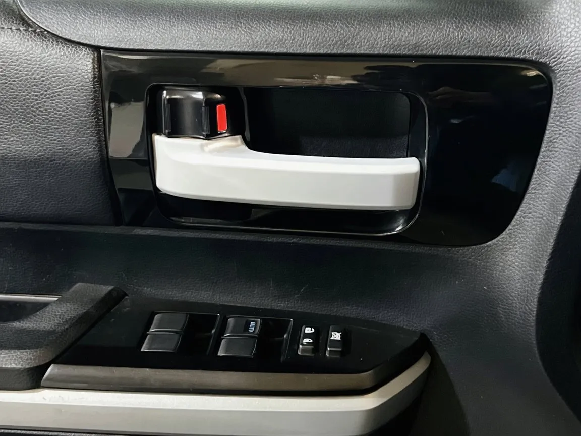 2018 Toyota Tundra SR5 - Photo 14