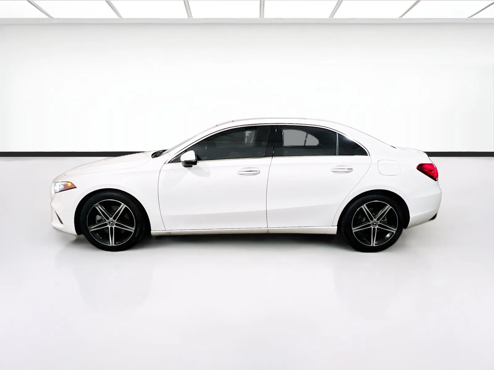 2022 Mercedes-Benz A-Class A220 - Photo 22