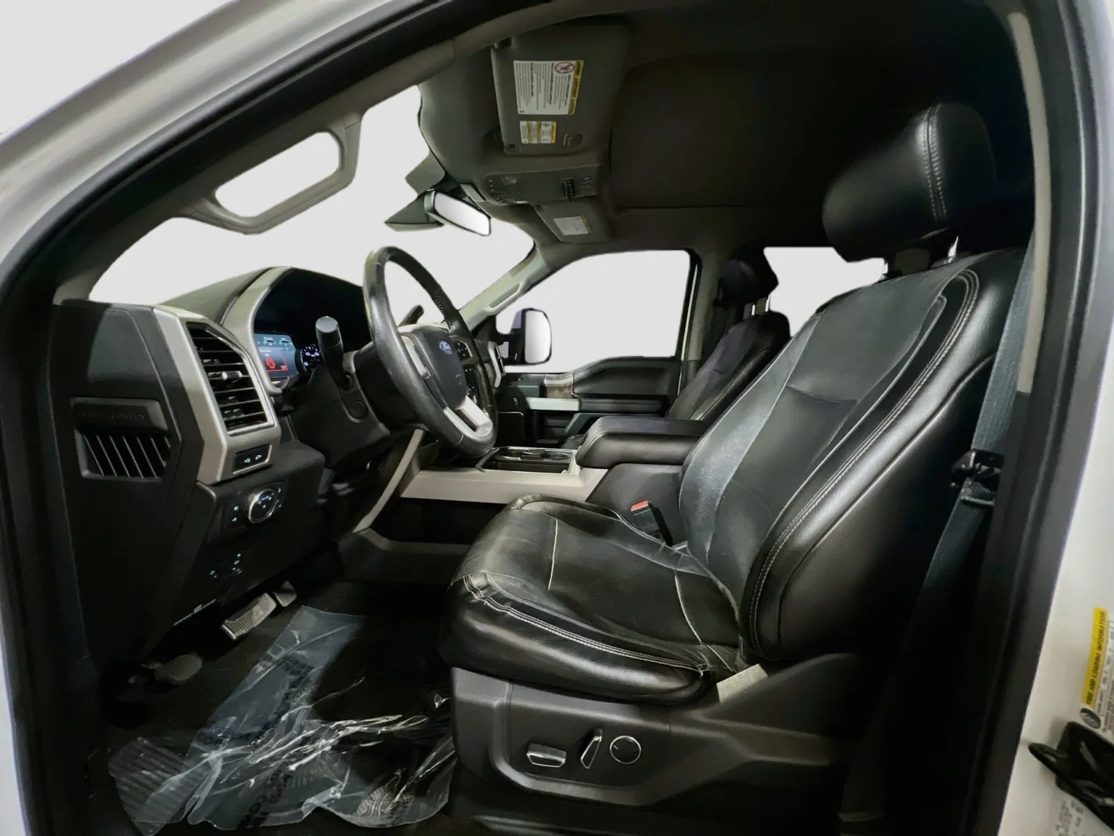 2018 Ford F-350 Super Duty Lariat - Photo 16
