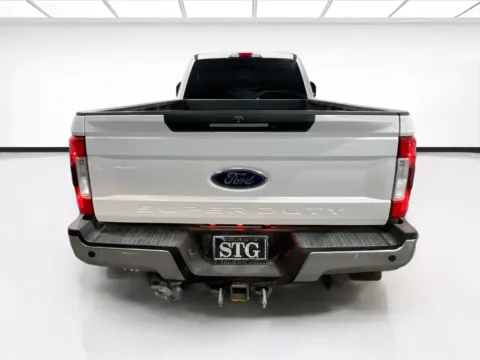 More photos of 2018 Ford Super Duty F-350 DRW LARIAT at STG Auto Group of Chandler, AZ