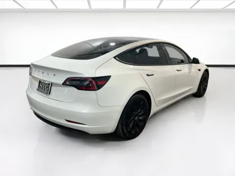 More photos of 2021 Tesla Model 3 Standard Range Plus at STG Auto Group of Chandler, AZ