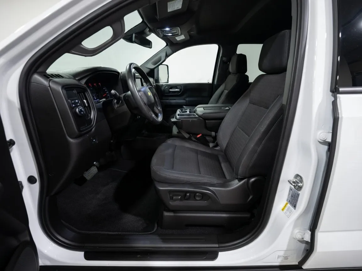 2024 Chevrolet Silverado 2500HD Custom - Photo 14