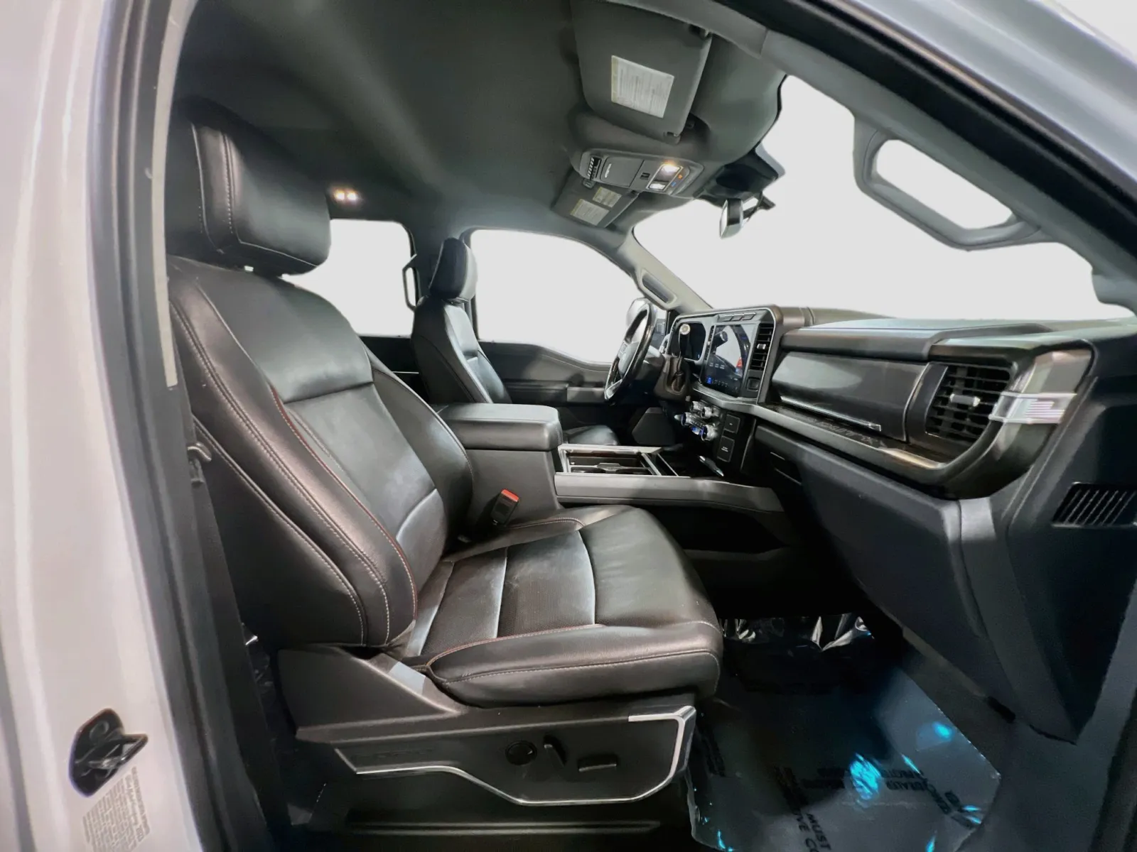 2023 Ford F-350 Super Duty Lariat - Photo 21