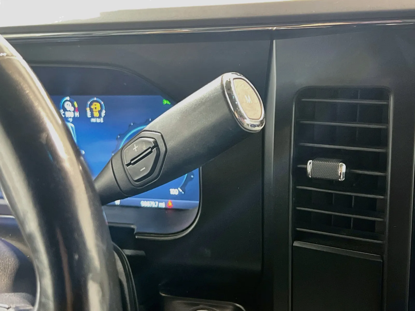 2023 Ford F-350 Super Duty Lariat - Photo 13