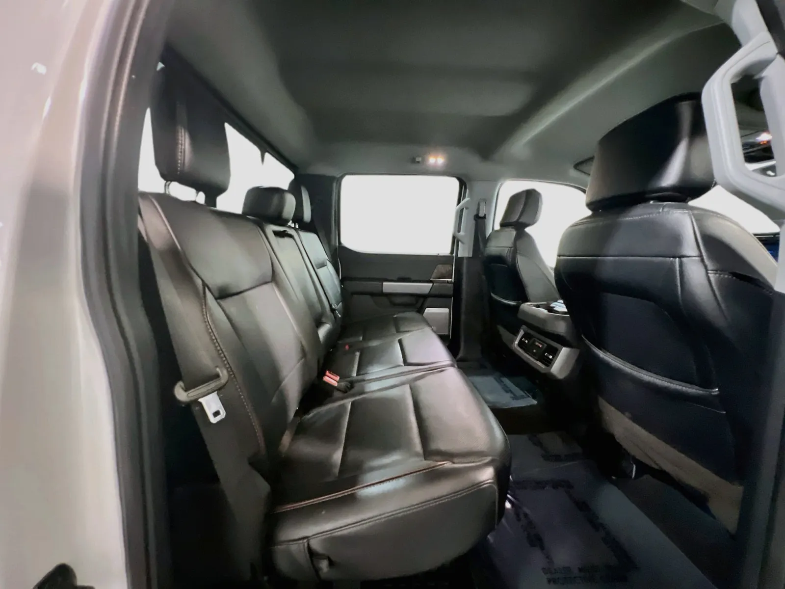 2023 Ford F-350 Super Duty Lariat - Photo 20