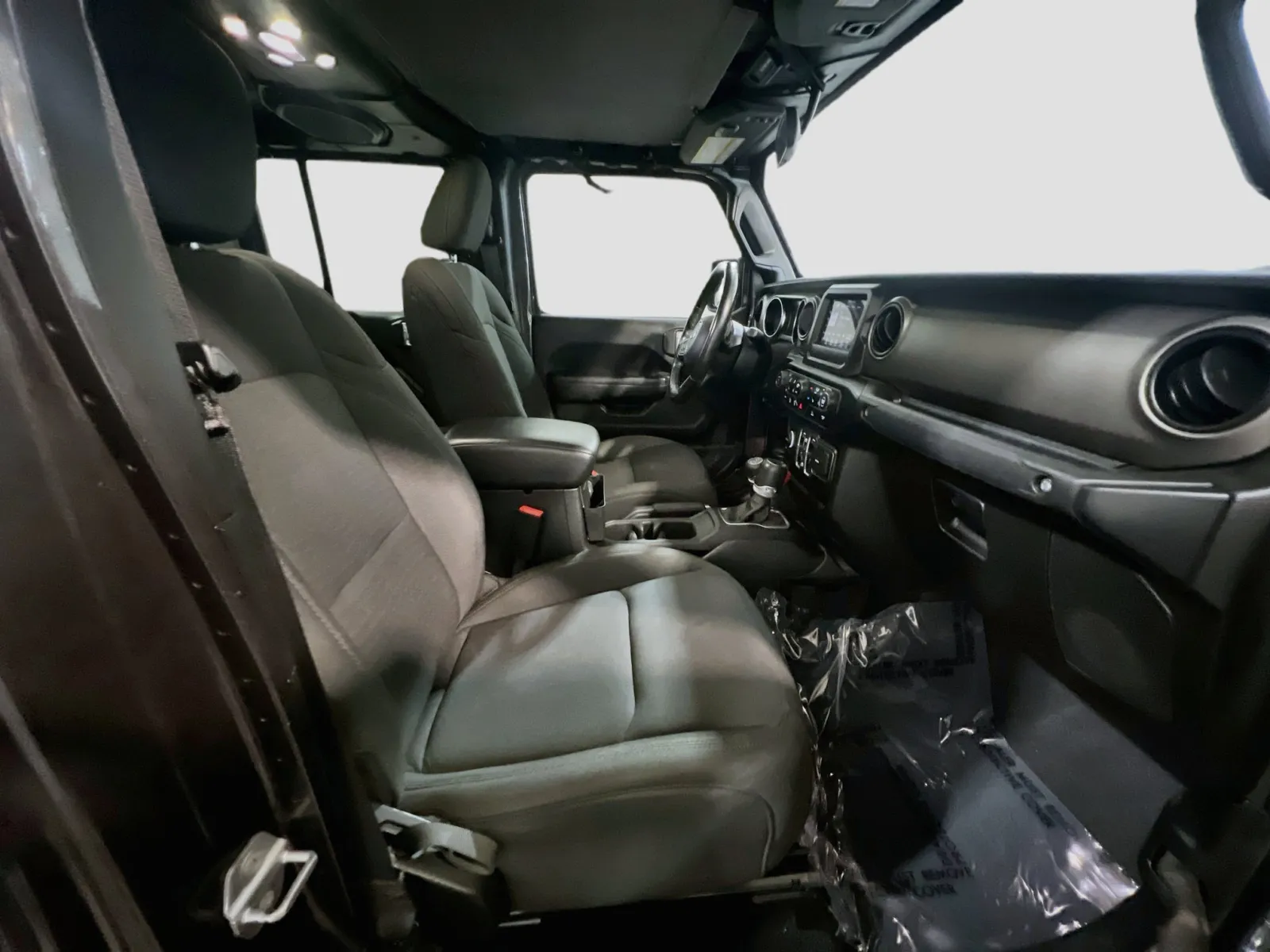 2020 Jeep Gladiator Sport S - Photo 18