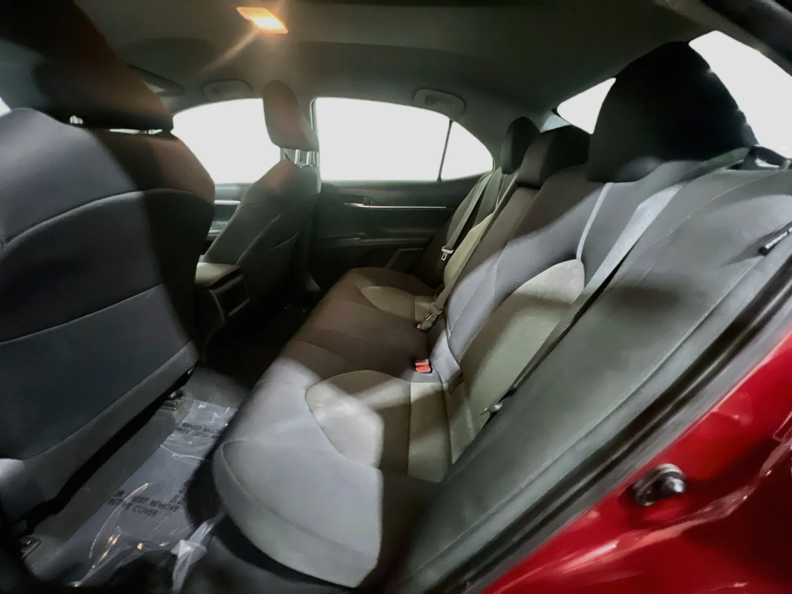 2021 Toyota Camry LE - Photo 16