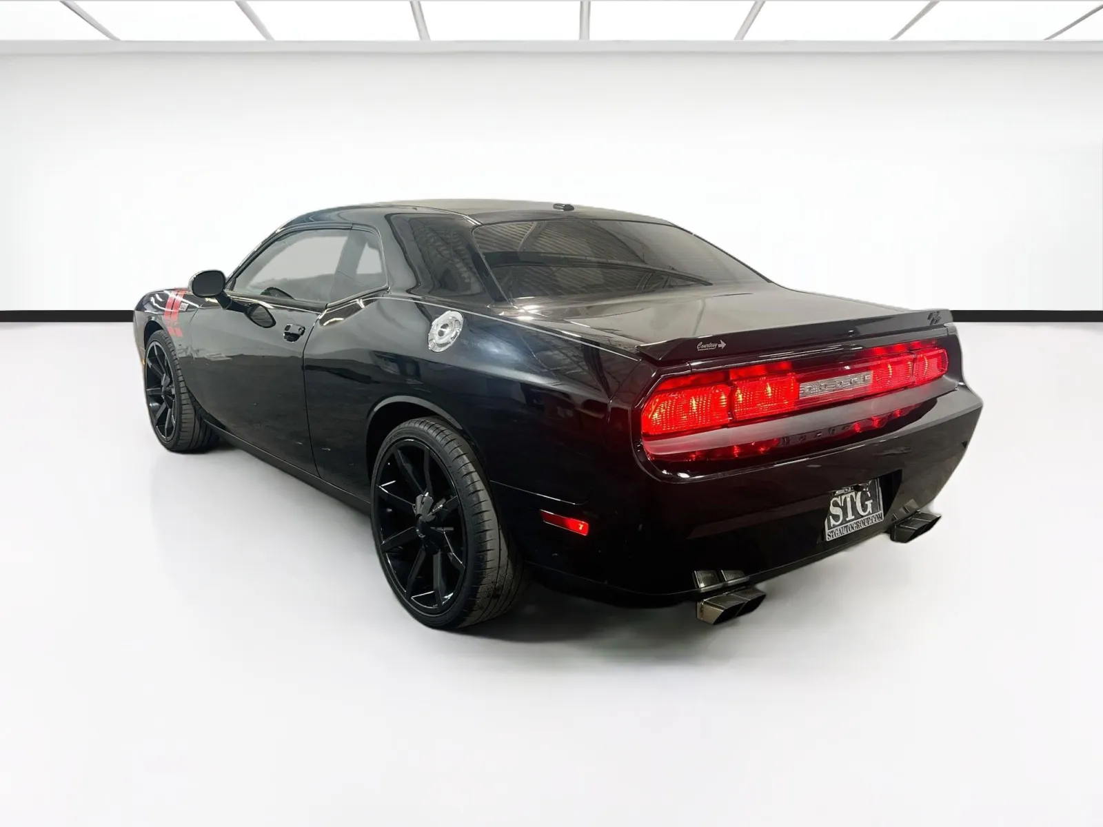 2013 Dodge Challenger R/T - Photo 6