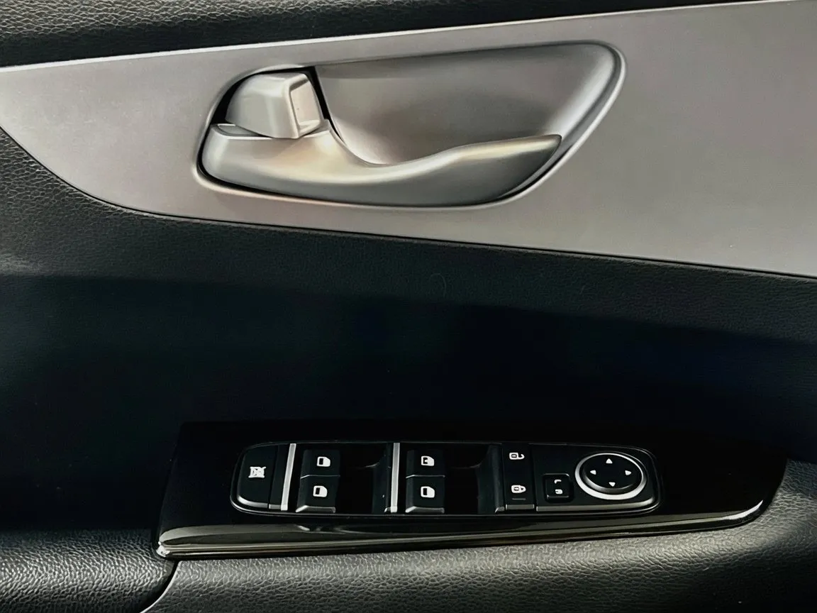 2022 Kia FORTE FE - Photo 13