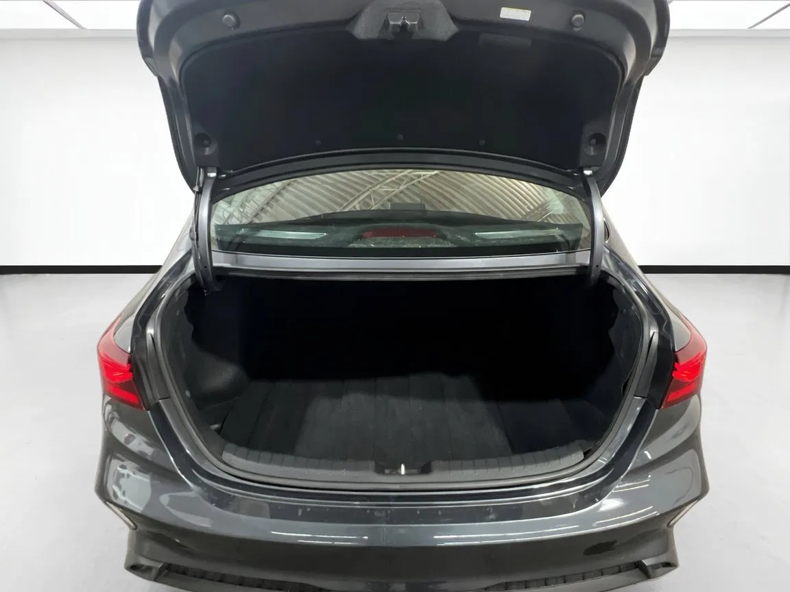 2022 Kia FORTE FE - Photo 17