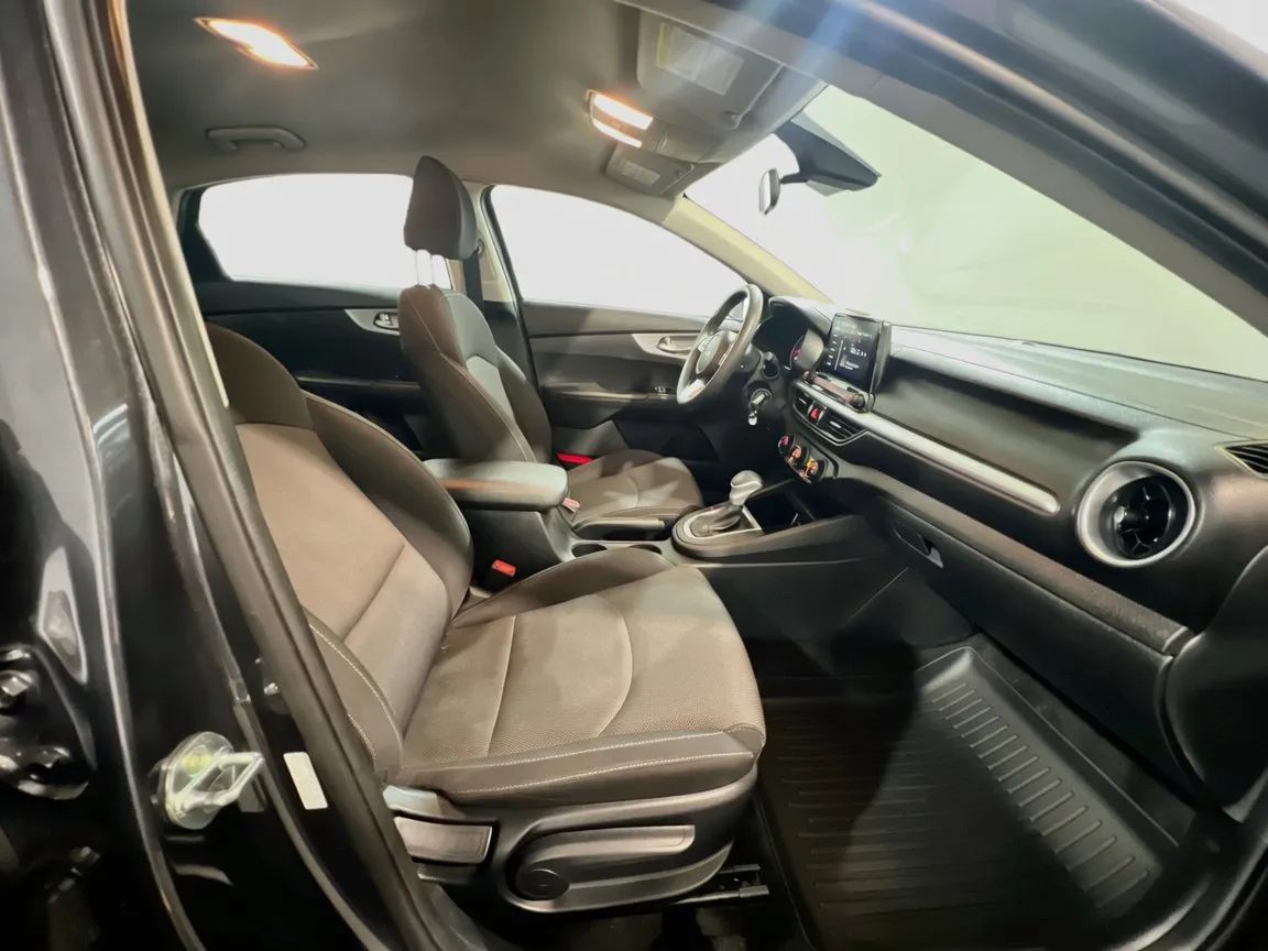 2022 Kia FORTE FE - Photo 19