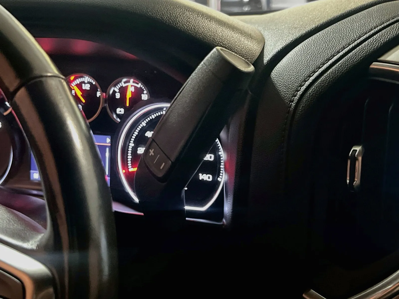2021 Chevrolet Silverado 1500 RST - Photo 12