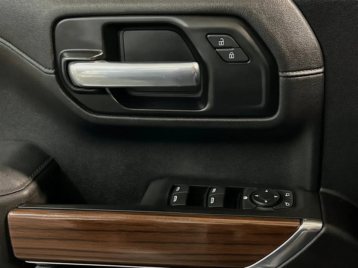 2021 Chevrolet Silverado 1500 RST - Photo 13