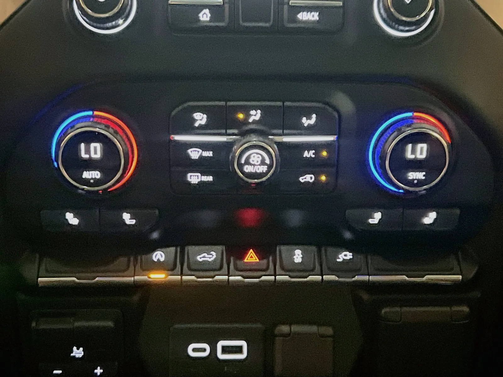 2021 Chevrolet Silverado 1500 RST - Photo 11