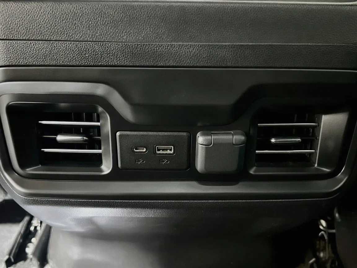 2021 Chevrolet Silverado 1500 RST - Photo 19
