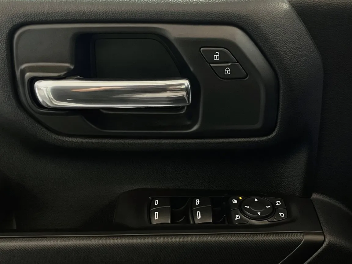 2025 Chevrolet Silverado 2500HD Work Truck - Photo 13