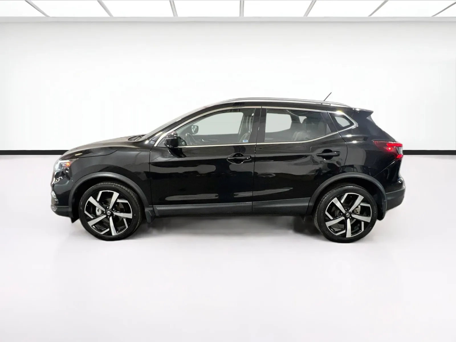 2022 Nissan Rogue Sport SL - Photo 25