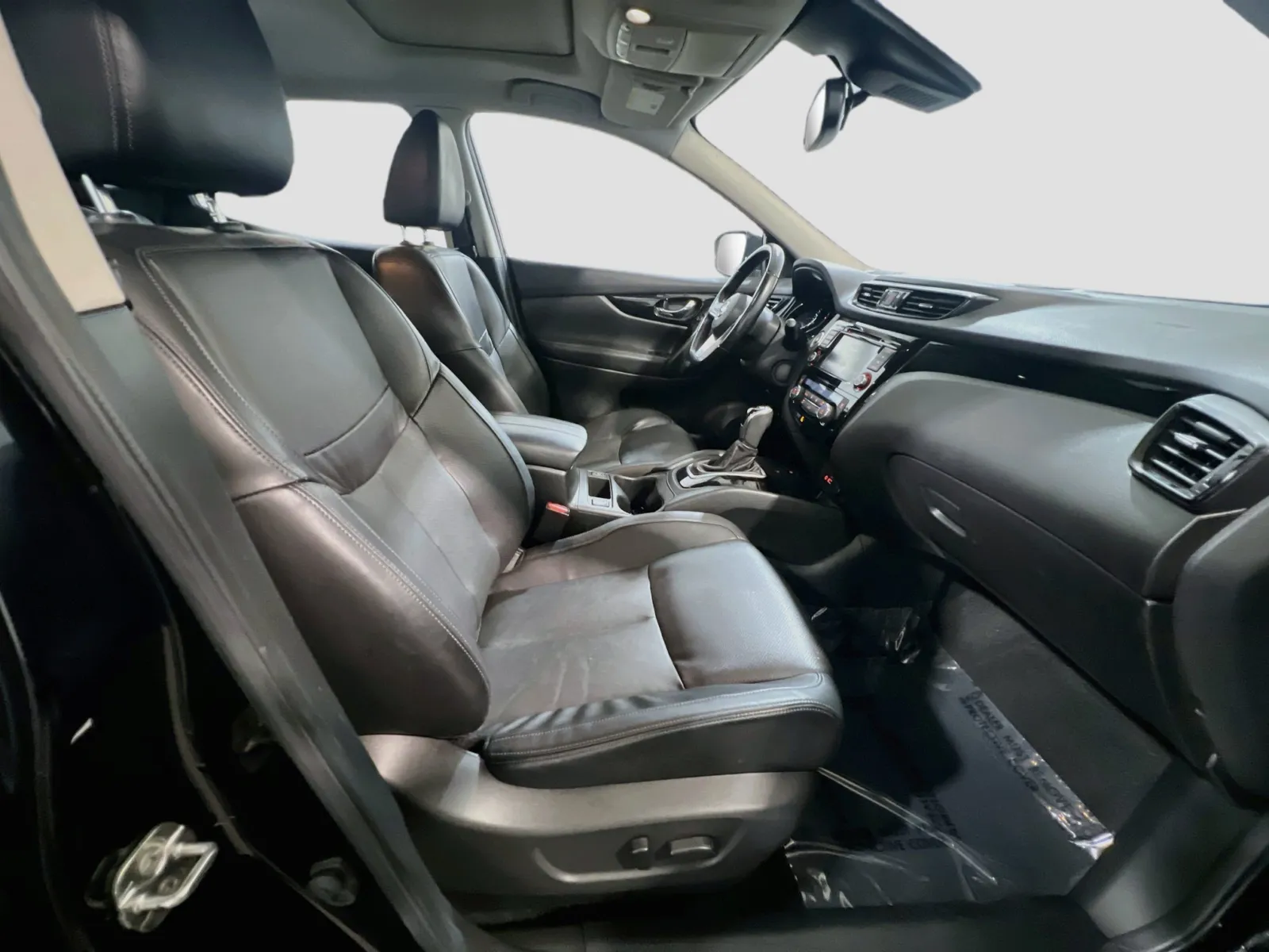 2022 Nissan Rogue Sport SL - Photo 23