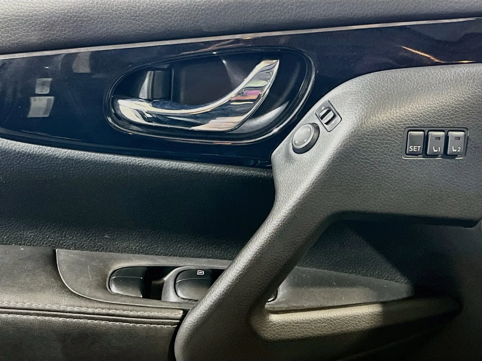 2022 Nissan Rogue Sport SL - Photo 14