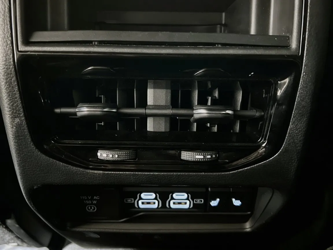 2025 Jeep Grand Cherokee Limited - Photo 19