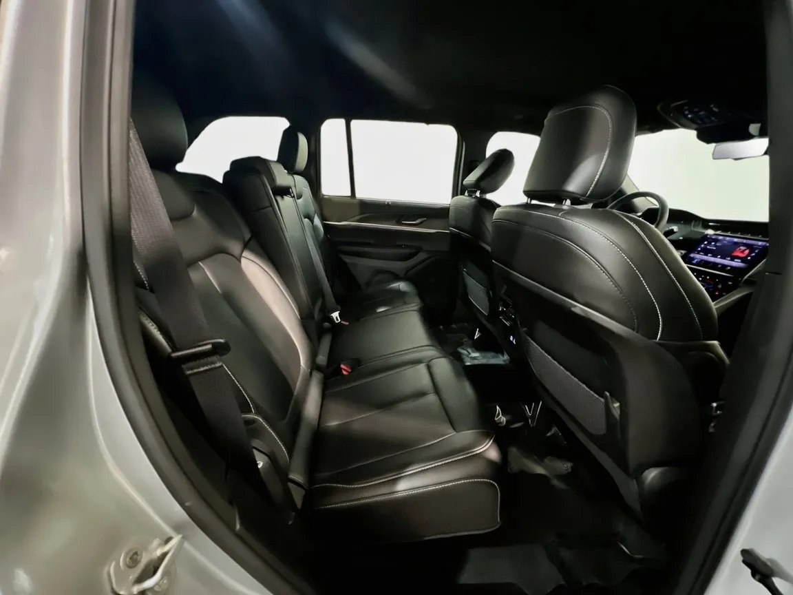 2025 Jeep Grand Cherokee Limited - Photo 21
