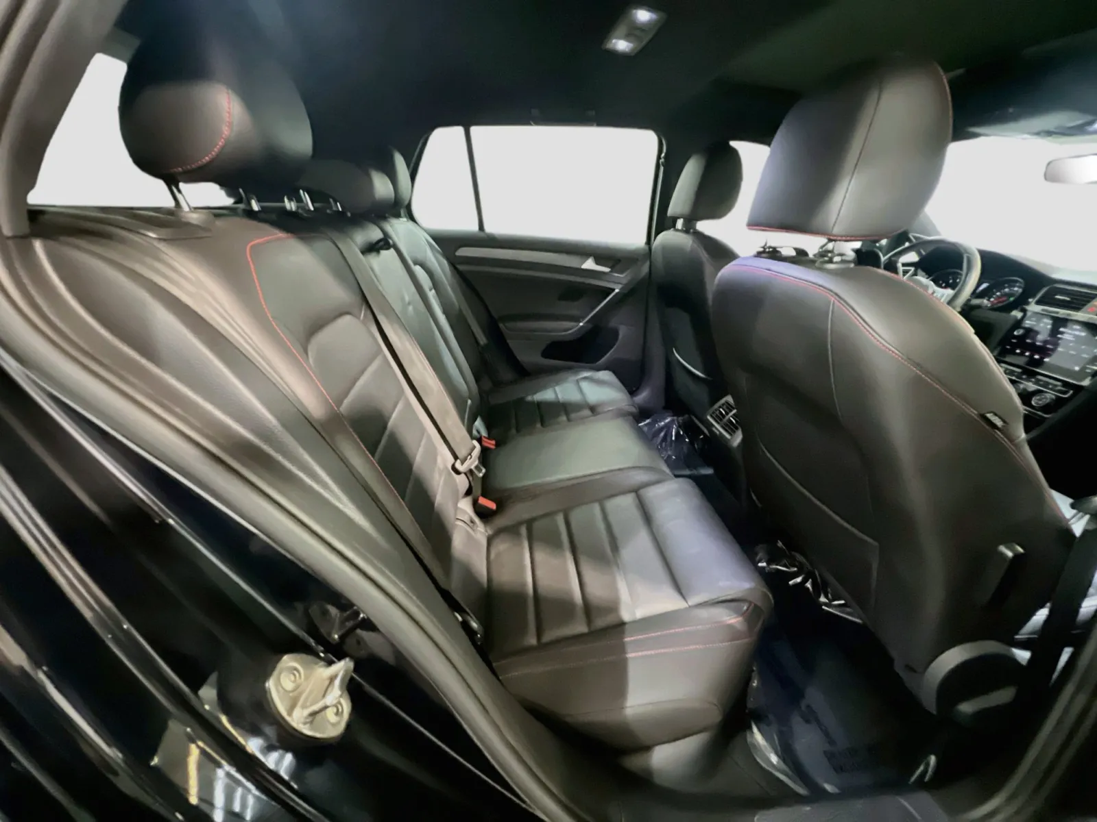 2019 Volkswagen Golf GTI SE - Photo 21