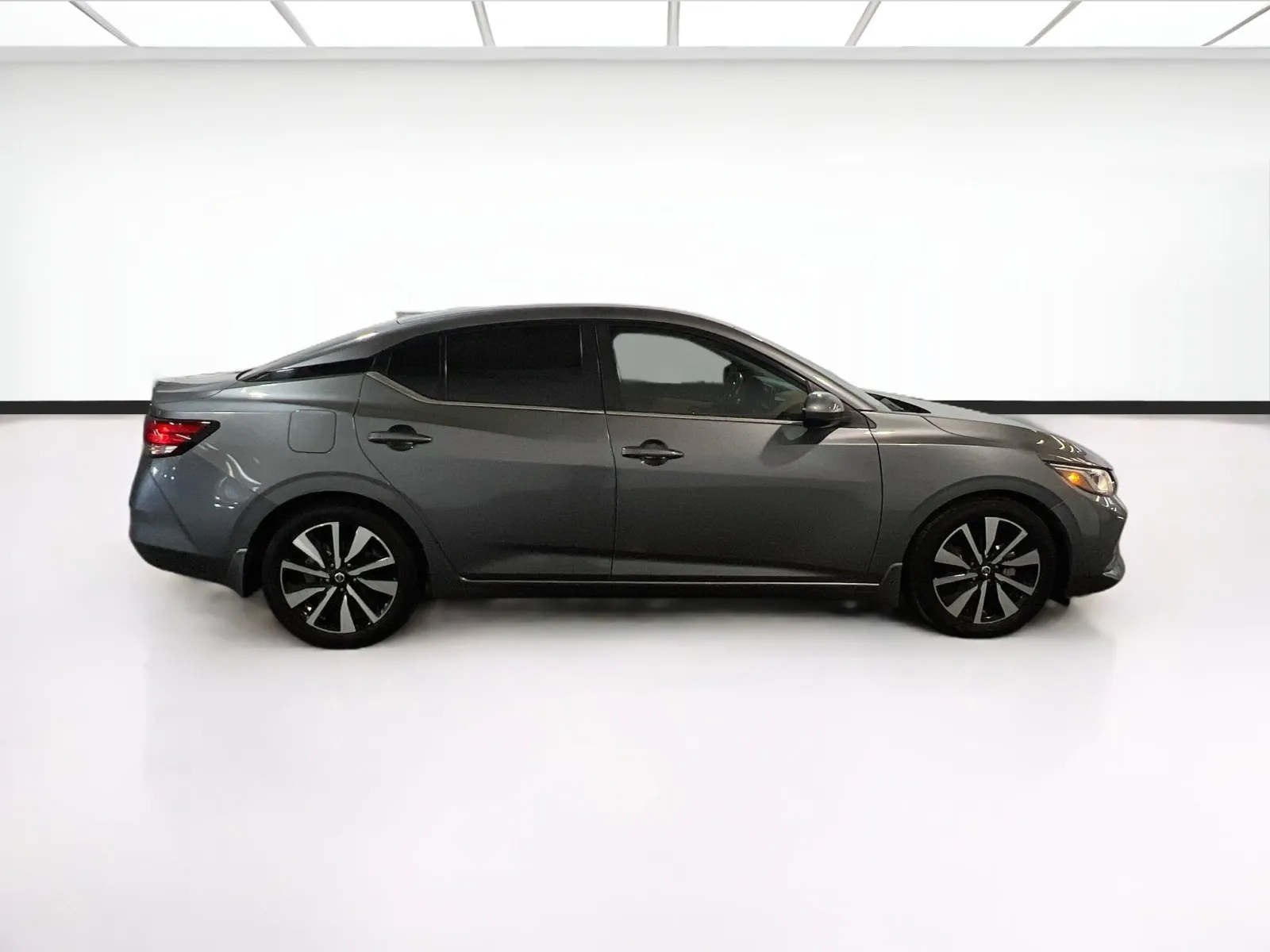 2022 Nissan Sentra SV - Photo 23