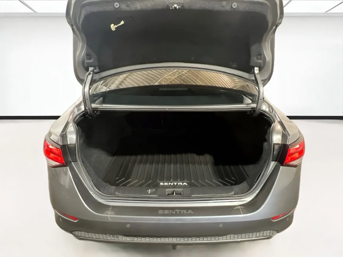 2022 Nissan Sentra SV - Photo 18