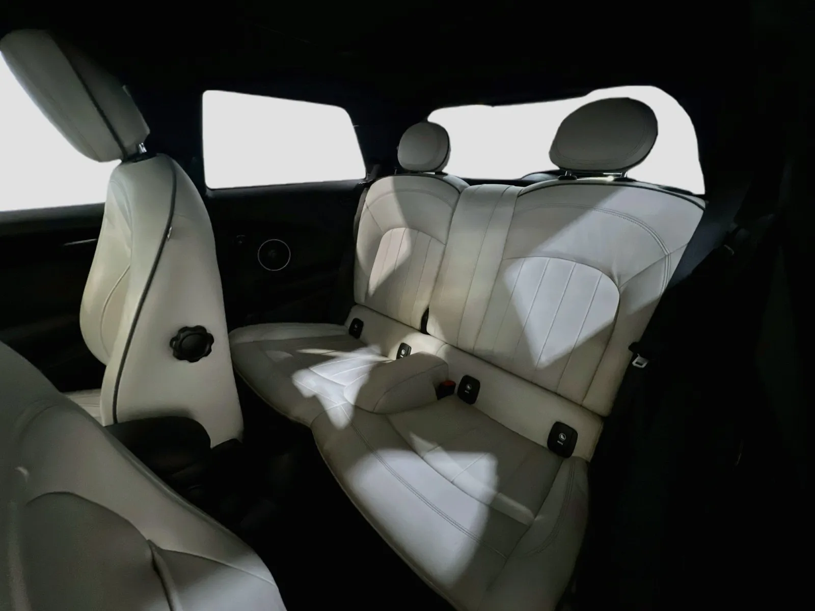2015 MINI Cooper S - Photo 17