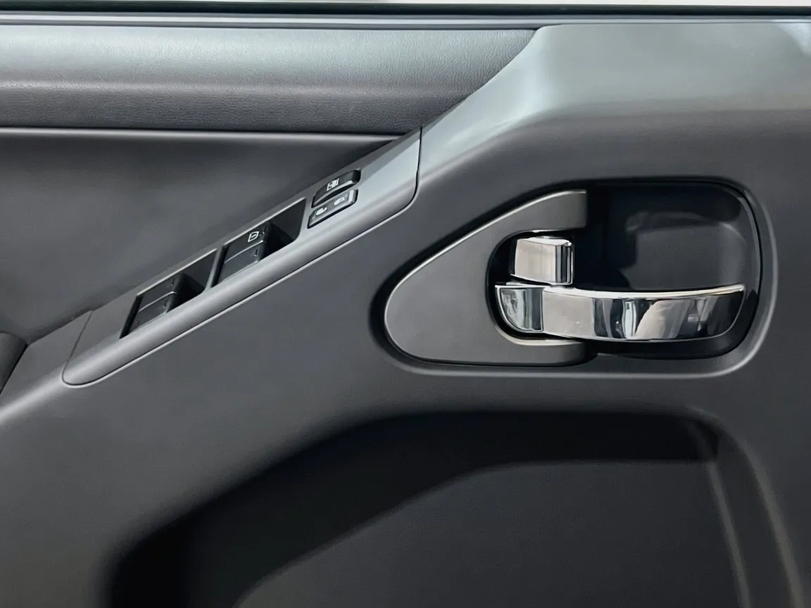 2021 Nissan Frontier PRO-4X - Photo 14