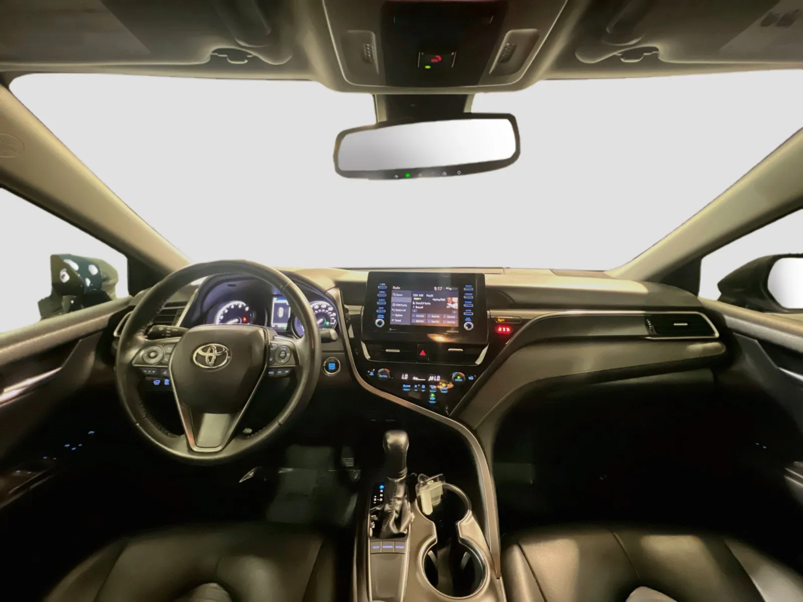 2023 Toyota Camry SE - Photo 15