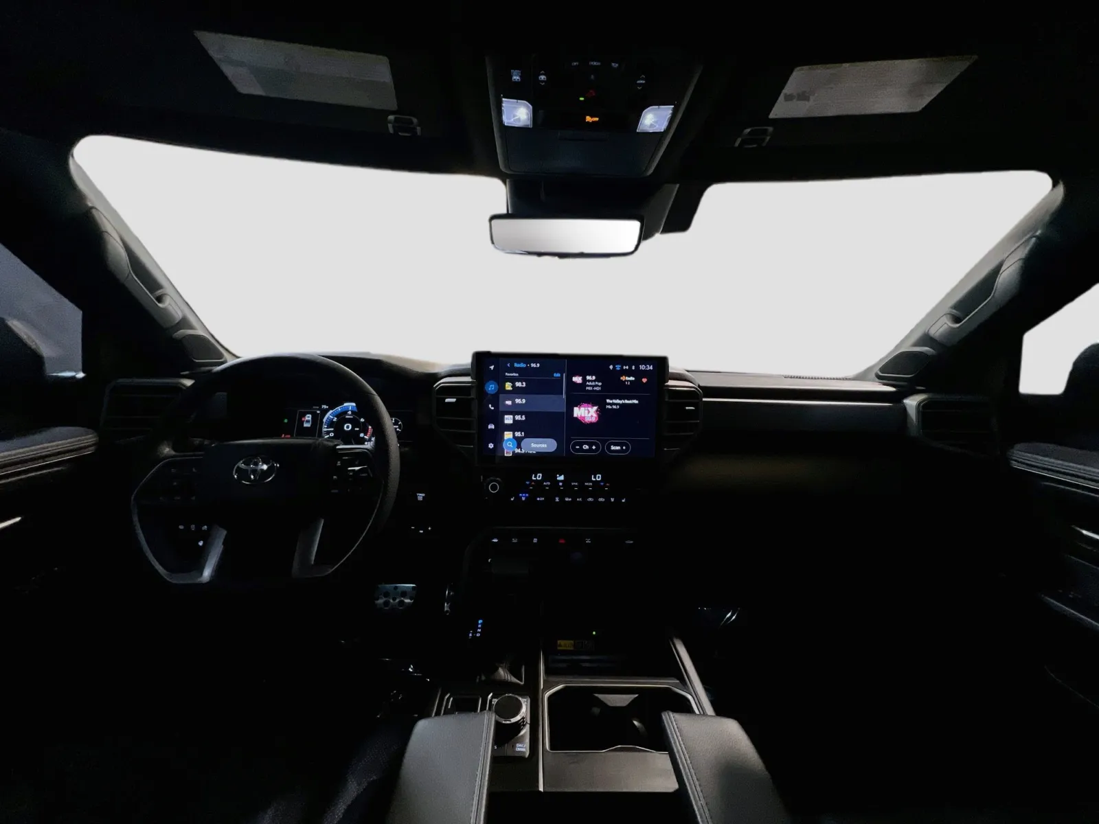 2025 Toyota Tundra Limited - Photo 17