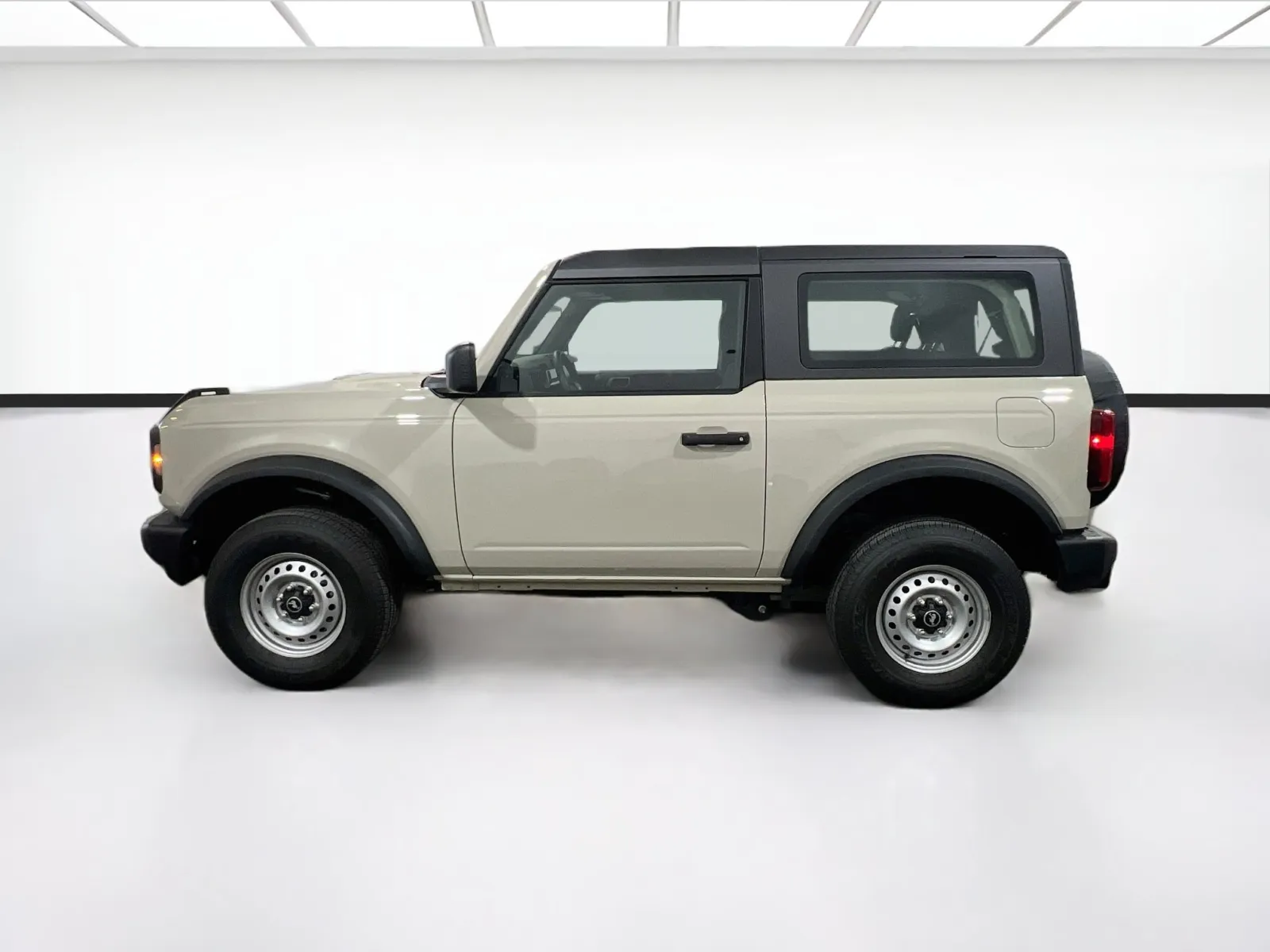 2025 Ford Bronco 2-Door Base - Photo 21