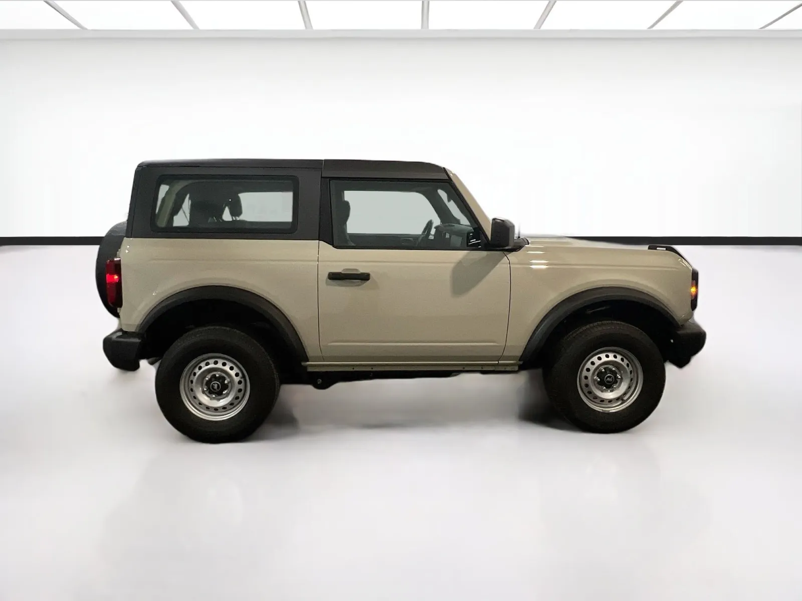 2025 Ford Bronco 2-Door Base - Photo 22