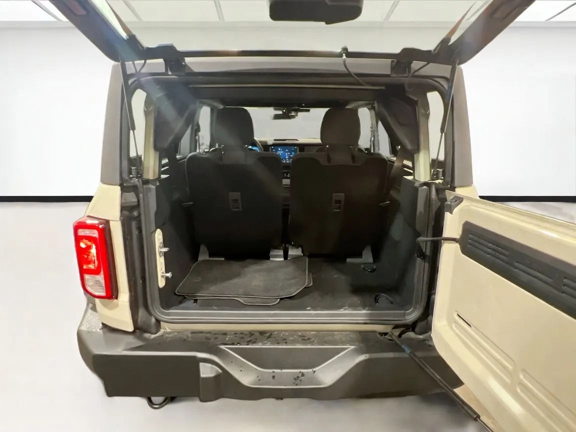 2025 Ford Bronco 2-Door Base - Photo 17