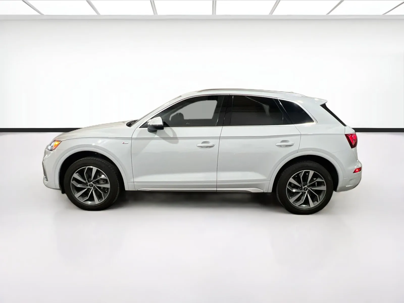 2022 Audi Q5 Premium Plus - Photo 24