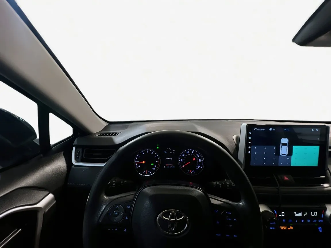 2021 Toyota RAV4 XLE - Photo 7