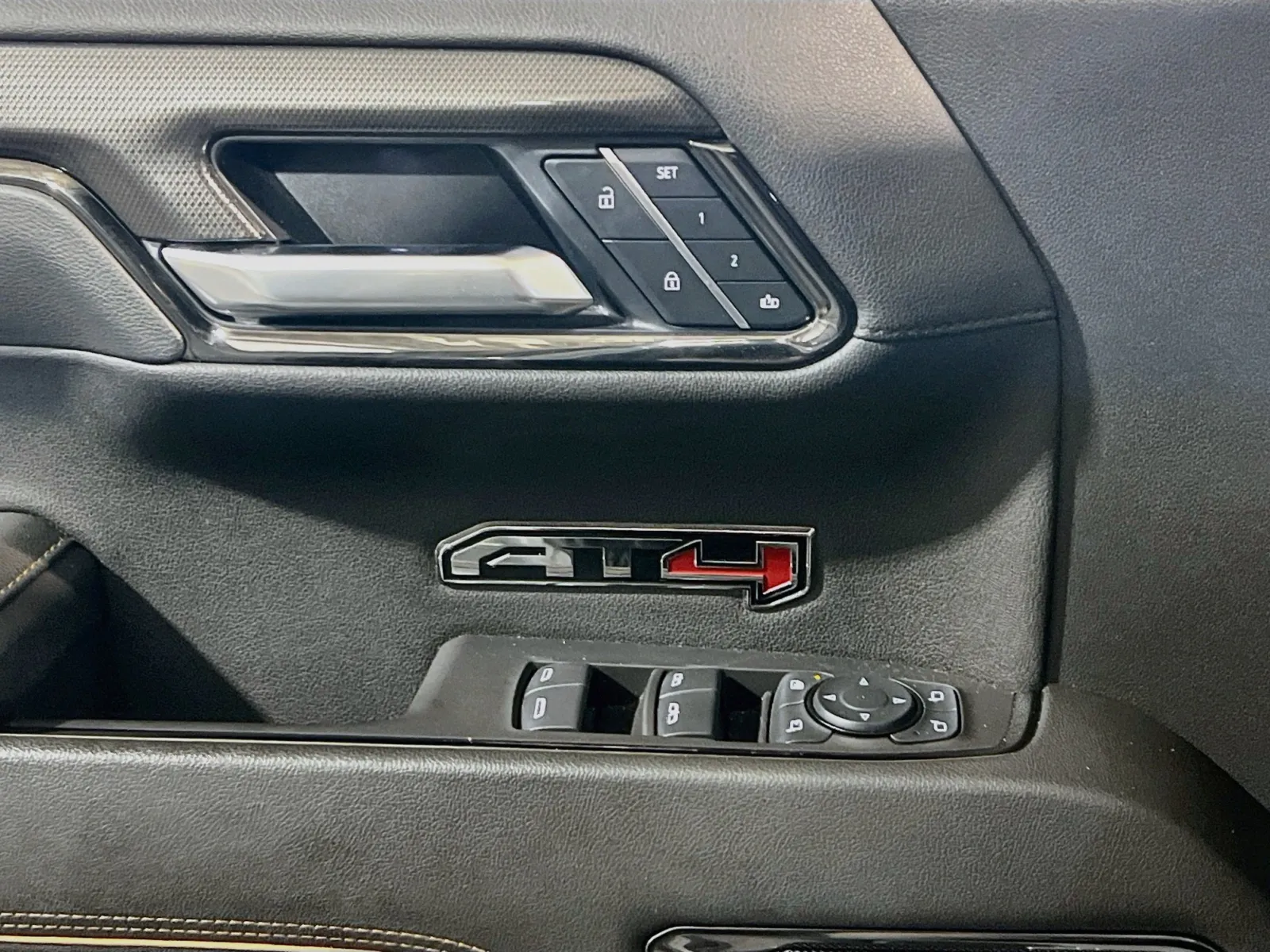 2025 GMC Sierra 1500 AT4 - Photo 14