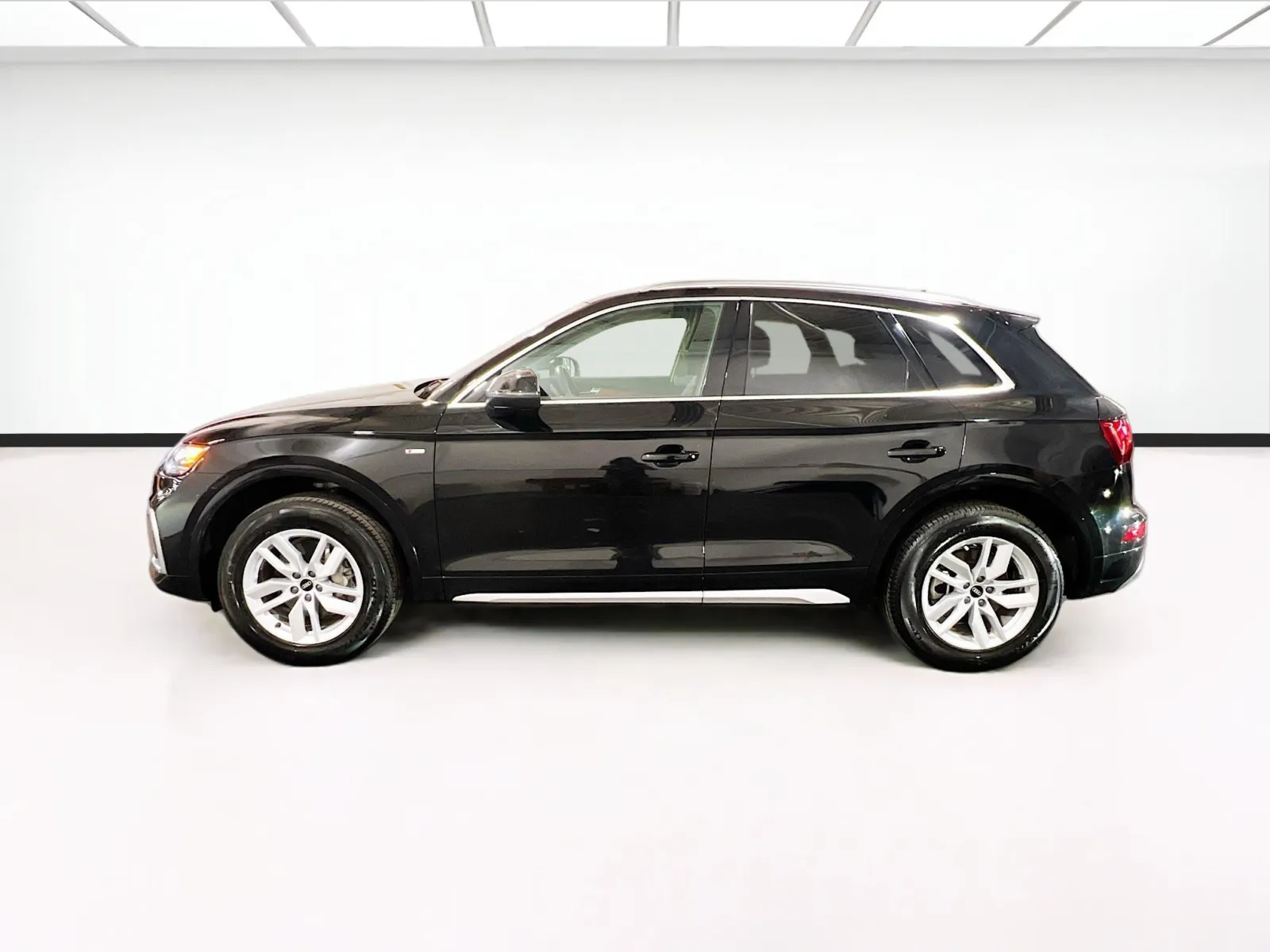 2023 Audi Q5 Premium - Photo 23