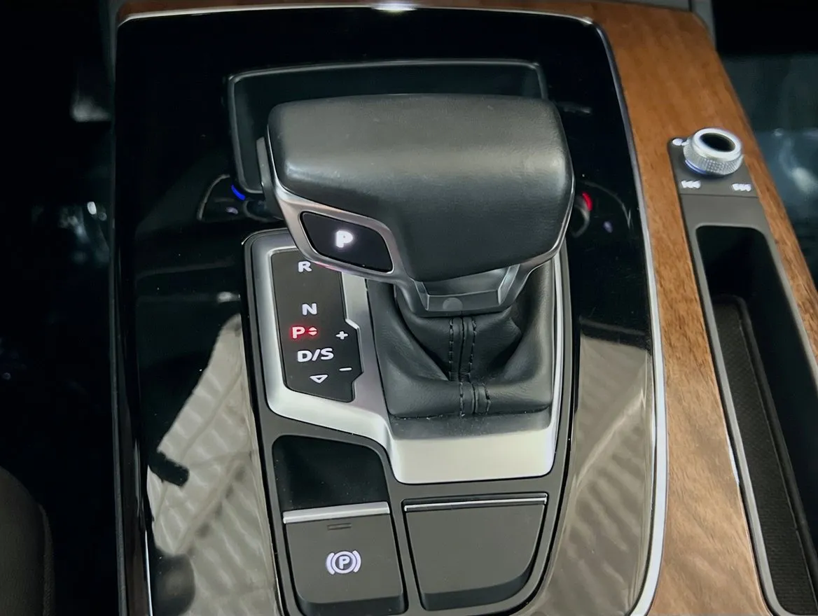 2023 Audi Q5 Premium - Photo 12