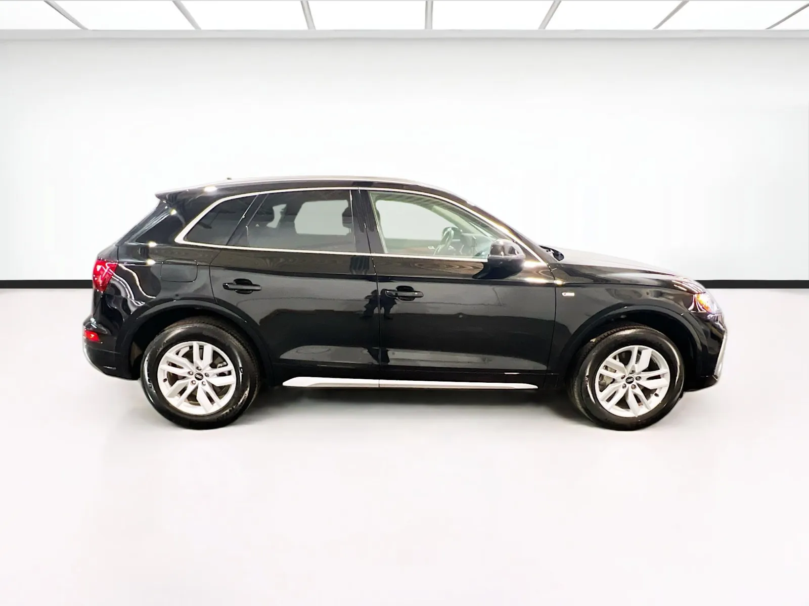 2023 Audi Q5 Premium - Photo 24