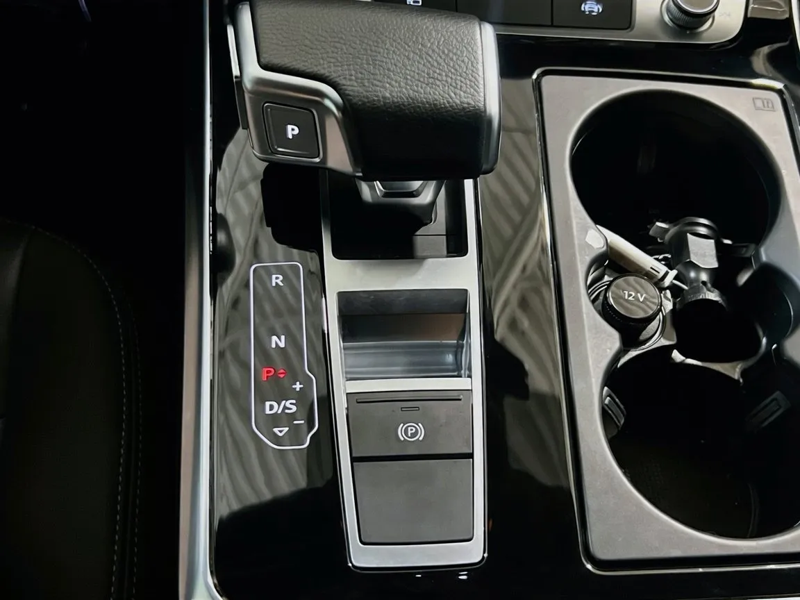 2025 Audi Q7 Premium Plus - Photo 13