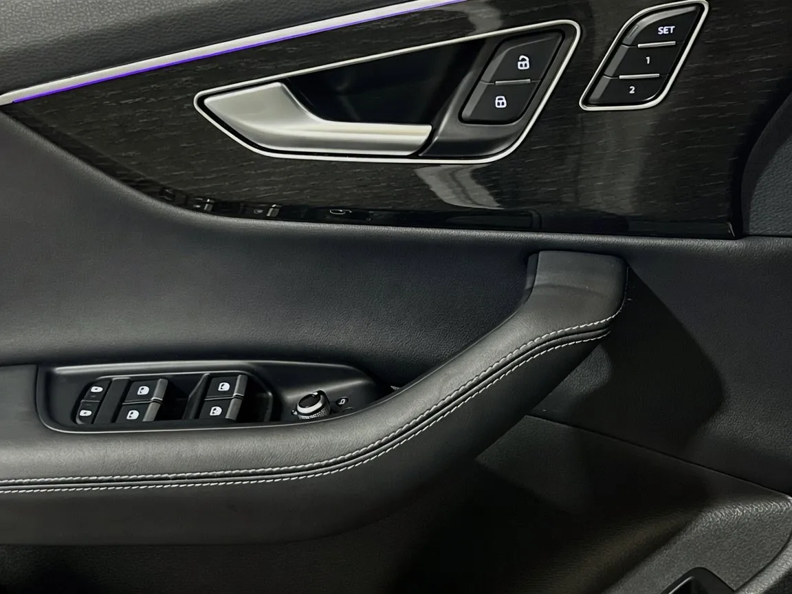 2025 Audi Q7 Premium Plus - Photo 14