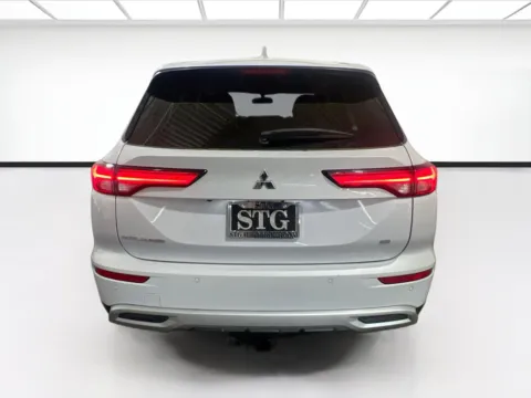 More photos of 2023 Mitsubishi Outlander SE at STG Auto Group of Chandler, AZ