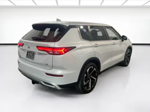 More photos of 2023 Mitsubishi Outlander SE at STG Auto Group of Chandler, AZ
