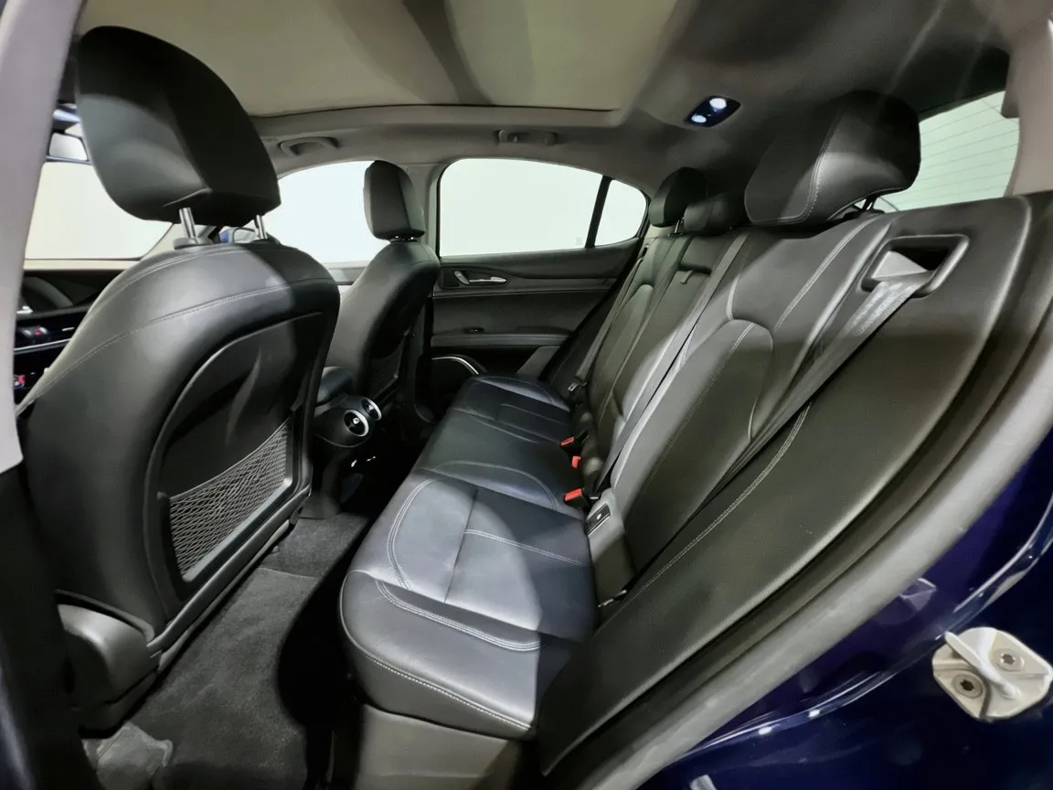 2019 Alfa Romeo Stelvio Base - Photo 17