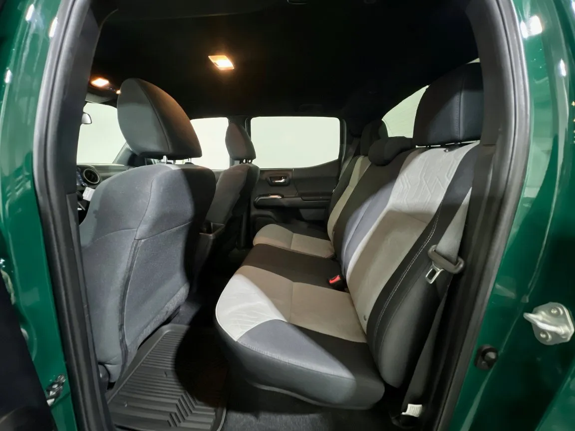 2021 Toyota Tacoma TRD Sport - Photo 16